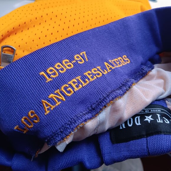 Medium Vintage Basketball Shorts Just Don Los Angeles Lakers 1996-97 M USA Made - Picture 4 of 8